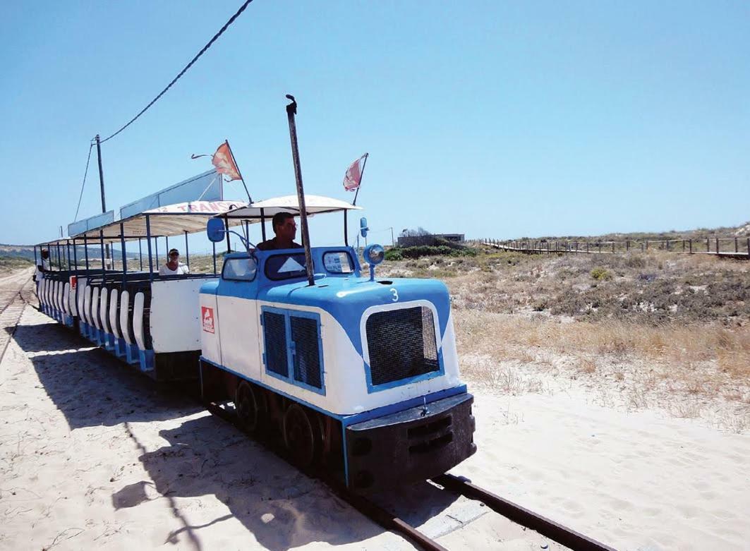 Besthomestay- Caparica Beach Lisbon Almada Kültér fotó